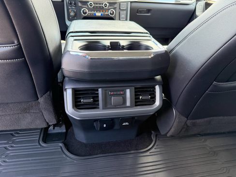 Used 2022 Ford F150 Lariat w/ Equipment Group 502A High AWD/4WD image 20
