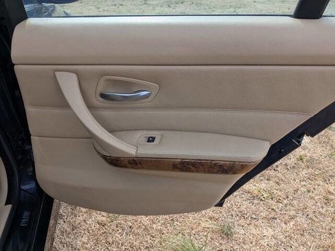 Used 2007 BMW 328xi Sedan image 32