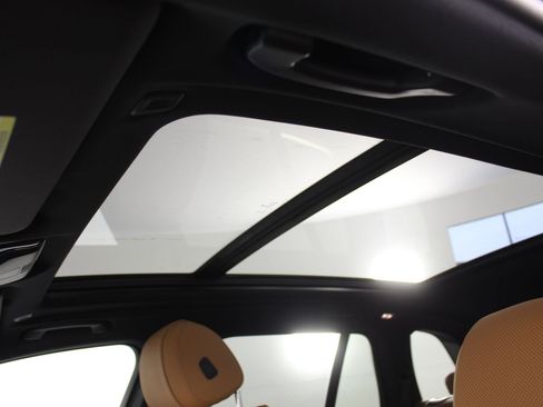 Used 2026 BMW X5 sDrive40i image 13