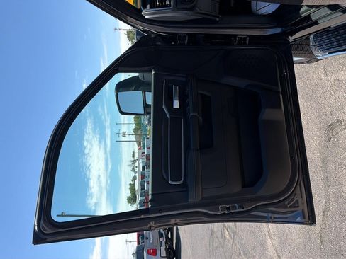 Used 2026 RAM 2500 Big Horn AWD/4WD image 10