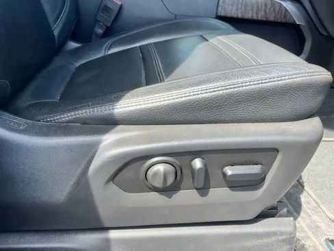 Used 2021 GMC Sierra 3500 Denali w/ Denali Ultimate Package image 17