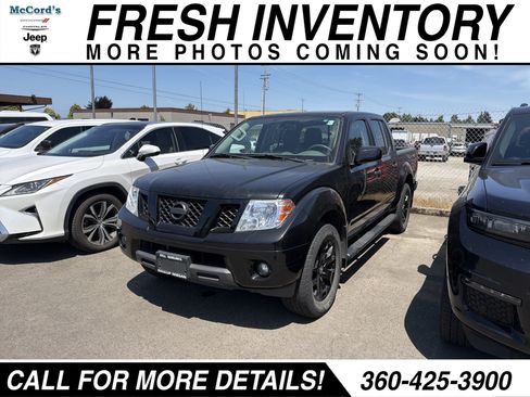 Used 2020 Nissan Frontier SV w/ Midnight Edition Floor Mats AWD/4WD image 3
