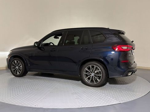 Used 2023 BMW X5 sDrive40i w/ M Sport Package RWD image 3