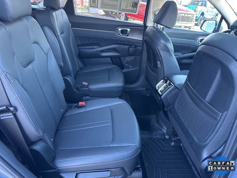 Used 2025 Kia Sorento SX image 49