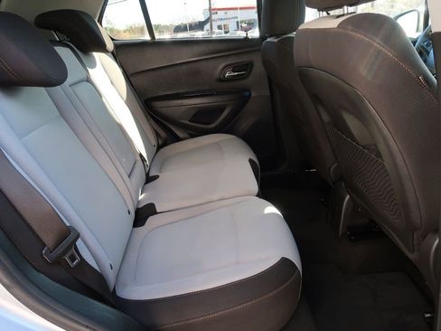 Used 2020 Chevrolet Trax LS w/ Tint and Cruise Package image 8