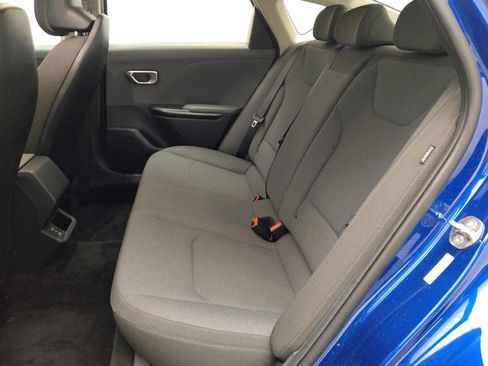 Used 2025 Kia K4 FWD image 18