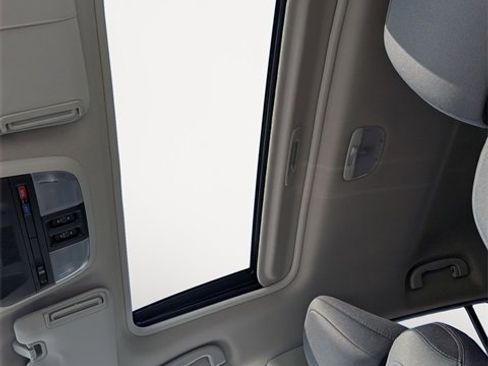 Certified 2025 Subaru Crosstrek 2.0i Premium image 22