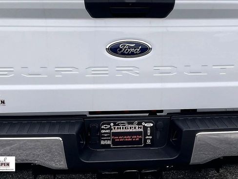 New 2026 Ford F350 XLT w/ FX4 Off-Road Package AWD/4WD image 12