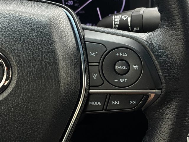 Used 2020 Toyota Avalon XLE w/ Preferred Accessory Package FWD image 25