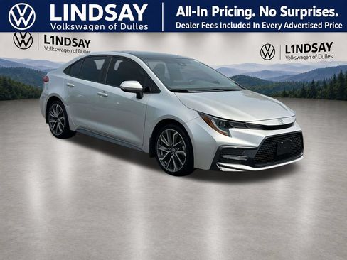 Used 2021 Toyota Corolla SE w/ SE Premium Package FWD image 1