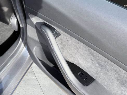 Used 2019 Tesla Model 3 Long Range image 33