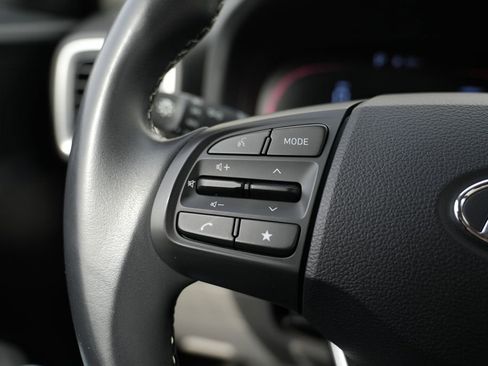 Used 2023 Hyundai Venue SEL w/ Cargo Package image 40