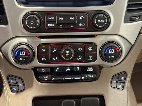 Used 2015 GMC Yukon XL SLT w/ Open Road Package AWD/4WD image 14