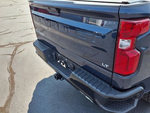 Used 2021 Chevrolet Silverado 1500 LT Trail Boss w/ Convenience Package II AWD/4WD image 35