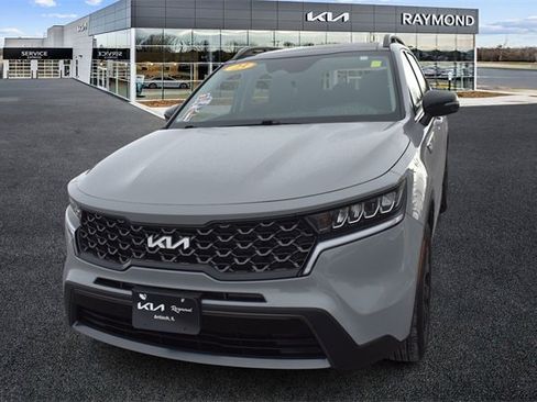 Certified 2023 Kia Sorento S w/ Panoramic Sunroof Package image 7