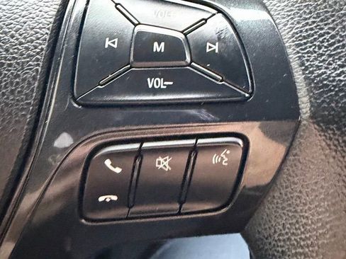 Certified 2018 Ford Explorer XLT FWD image 24