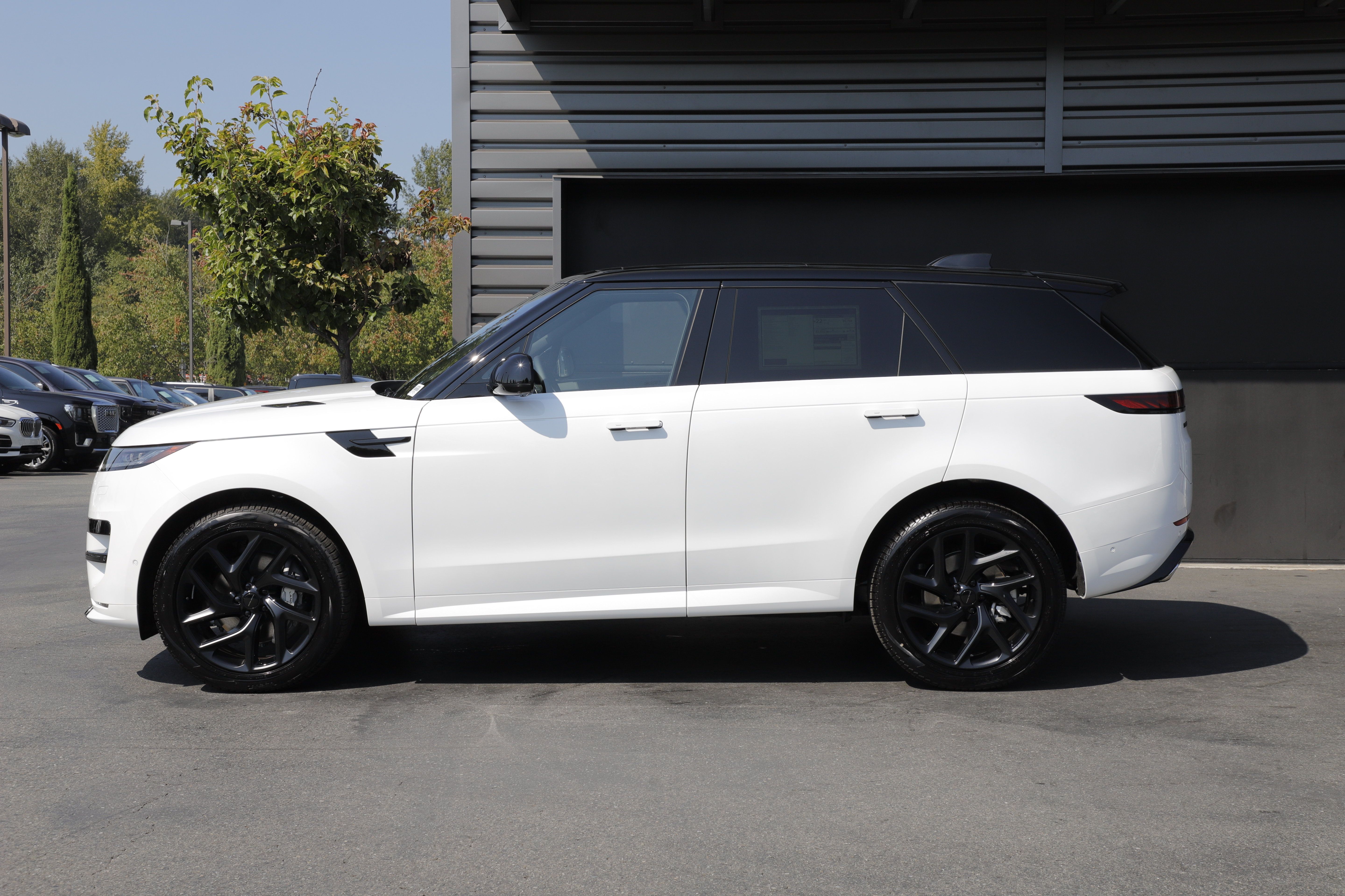 New 2026 Land Rover Range Rover Sport Dynamic SE AWD/4WD image 7