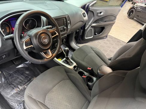Used 2018 Jeep Compass Sport FWD image 32