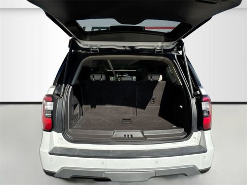 Used 2021 Ford Expedition Limited image 28