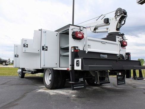 New 2023 RAM 5500 Tradesman image 10