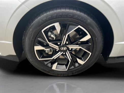 Used 2024 Hyundai Sonata SEL image 16