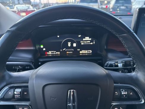 Used 2022 Lincoln Nautilus Reserve w/ Equipment Group 201A image 27