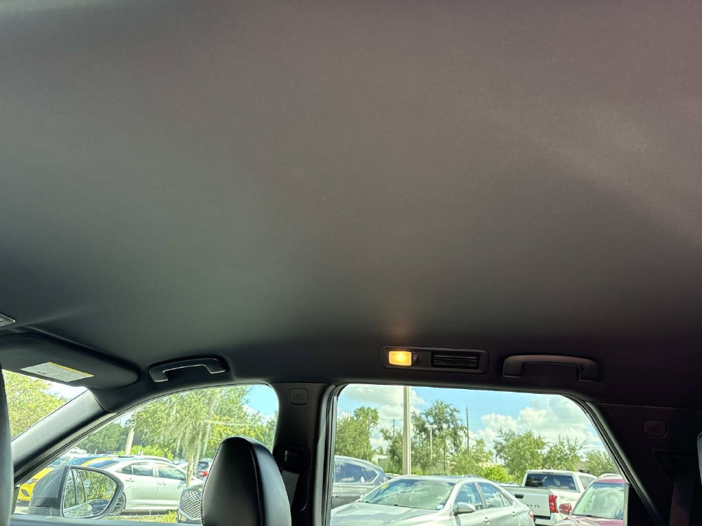 Used 2025 Nissan Pathfinder Rock Creek AWD/4WD image 17