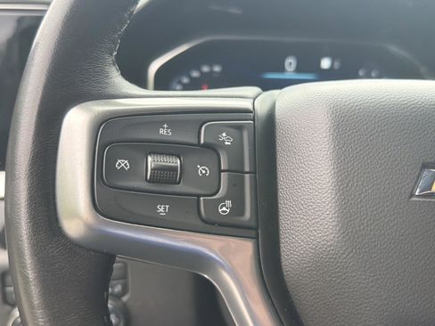Used 2022 Chevrolet Silverado 1500 LT AWD/4WD image 20