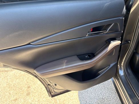 Used 2022 MAZDA CX-30 AWD 2.5 S w/ Premium Package image 11