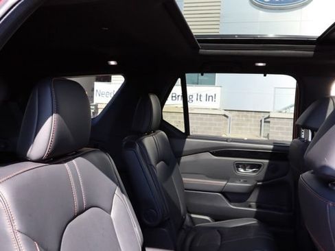 Used 2024 Honda Pilot TrailSport image 51