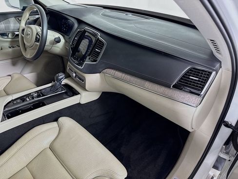 Used 2021 Volvo XC90 T6 Inscription w/ Advanced Package image 31
