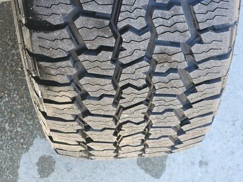 Used 2022 Chevrolet Silverado 1500 LT w/ Z71 Off-Road Package image 20