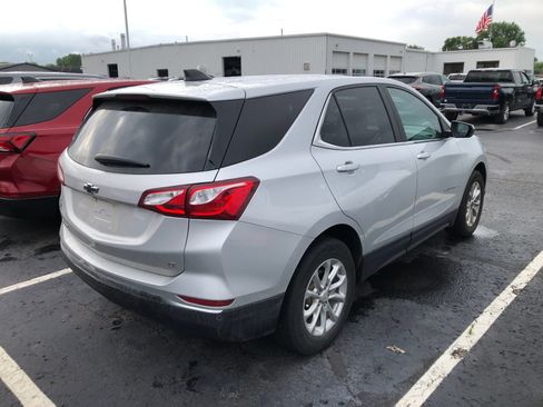 Used 2021 Chevrolet Equinox LT FWD image 4