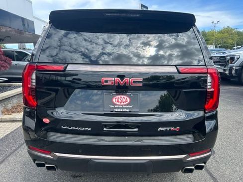 Used 2025 GMC Yukon AT4 Ultimate AWD/4WD image 3