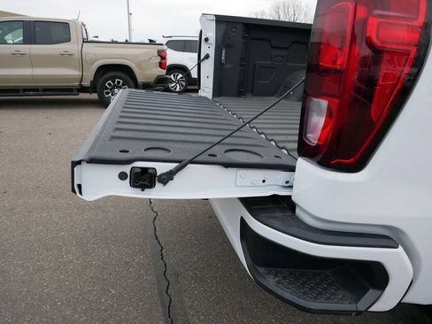 Used 2024 GMC Sierra 1500 Elevation AWD/4WD image 13