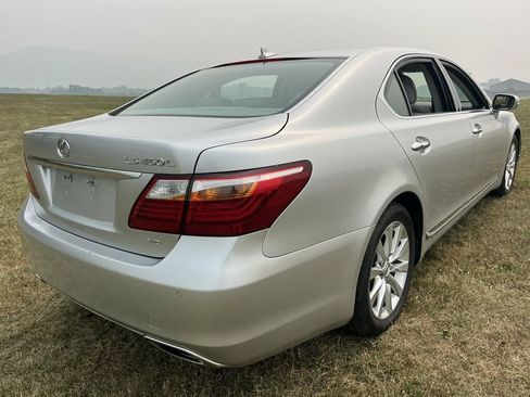 Used 2011 Lexus LS 460 L w/ Luxury Pkg AWD/4WD image 3