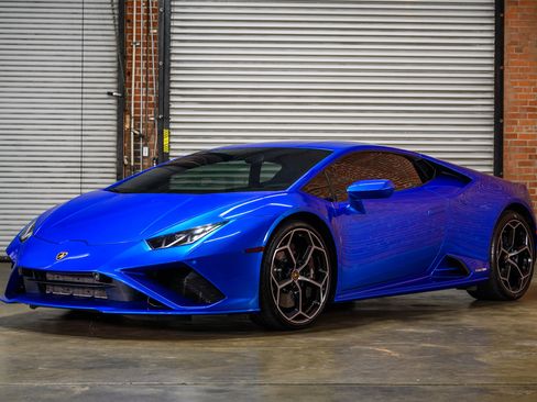 Used 2023 Lamborghini Huracan EVO image 8