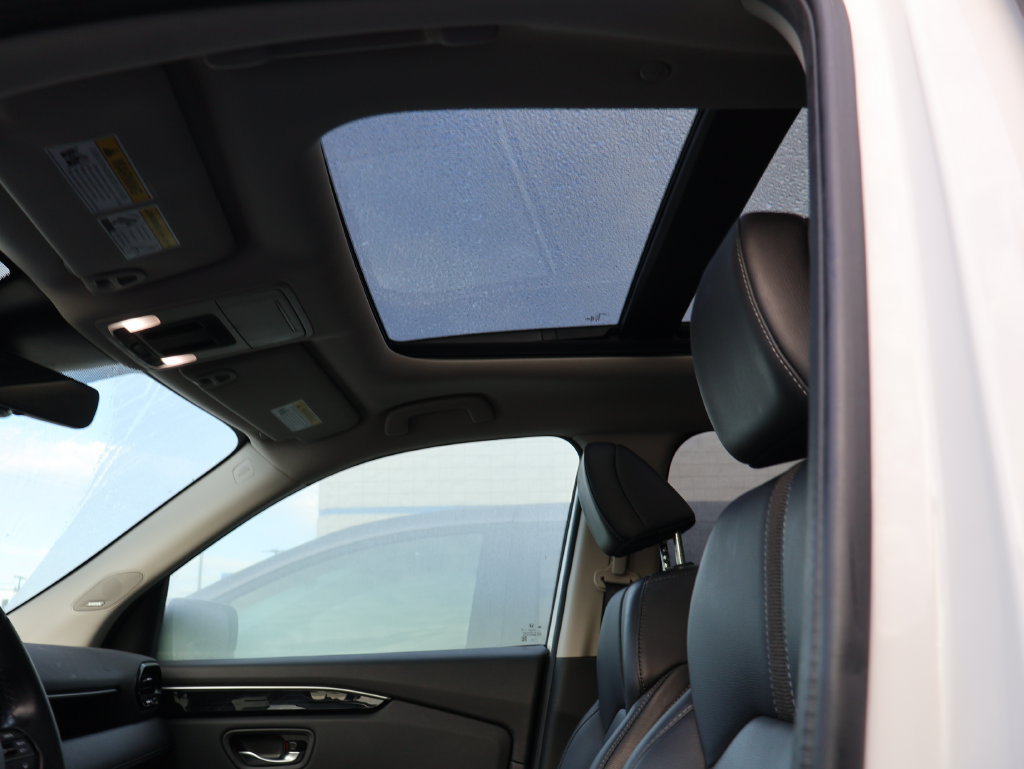 Used 2024 Honda Pilot Touring image 10