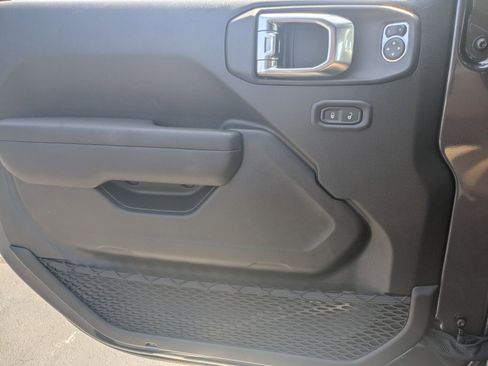 New 2025 Jeep Wrangler Willys image 10