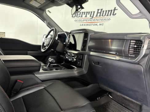 Used 2021 Ford F150 Lariat w/ Equipment Group 502A High AWD/4WD image 33
