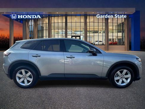 Used 2024 Honda Prologue EX image 5