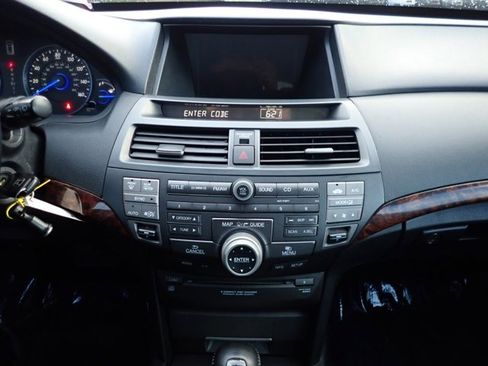 Used 2010 Honda Crosstour EX-L image 16