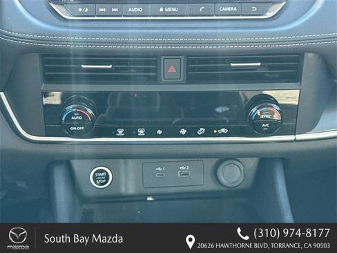 Used 2023 Nissan Rogue SV image 17