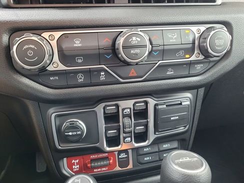 New 2026 Jeep Gladiator Willys image 20