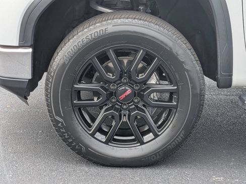 Used 2023 GMC Sierra 1500 SLT w/ SLT Premium Package RWD image 10