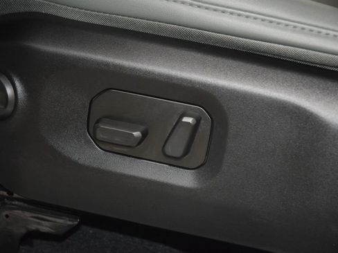 Used 2025 Jeep Gladiator Mojave AWD/4WD image 35