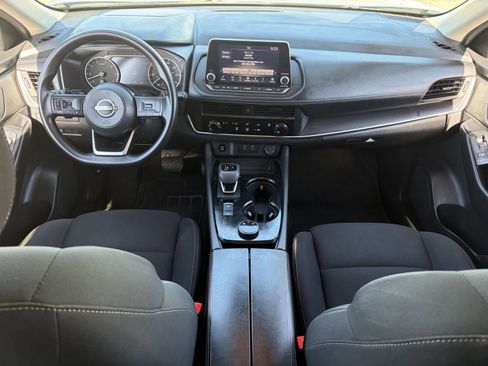 Used 2024 Nissan Rogue S image 15
