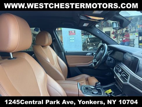 Used 2020 BMW X7 xDrive40i w/ M Sport Package AWD/4WD image 17