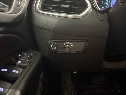 Certified 2023 Chevrolet Equinox LT image 19