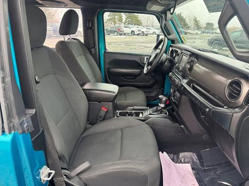 Used 2020 Jeep Wrangler Sport image 17